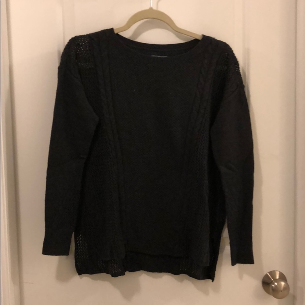 NWOT, Black American Eagle sweater